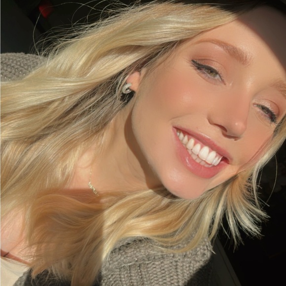 adelle_tucker